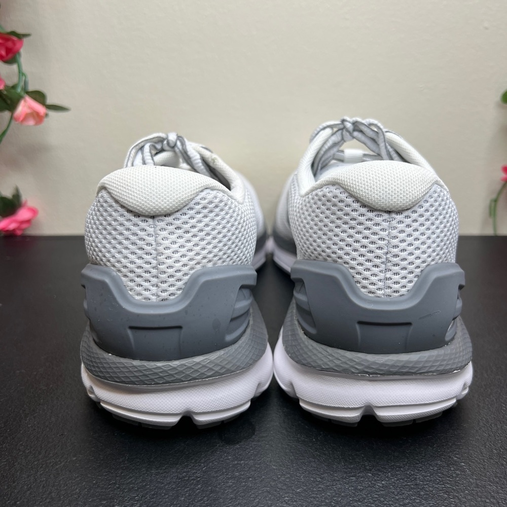 🌹 Under Armour Mens Charged Gemini 3023276-100 White Running Shoes Sneakers 9 - Picture 14 of 14